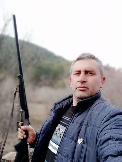  ,   Taras, 49 ,   ,   , c 
