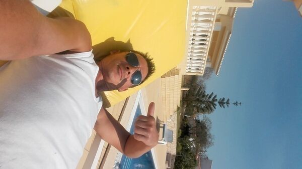  ,   Alex, 37 ,   ,   , c , 