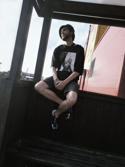  ,   ANIKS, 27 ,   ,   