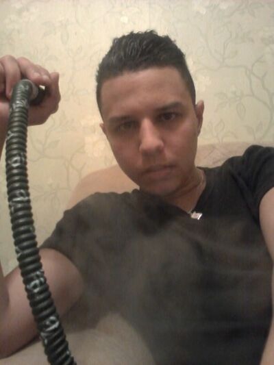  ,   Mehdi, 32 ,   , 