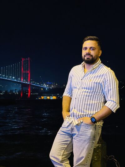  Ortakoy,   Reza, 28 ,   ,   , c 