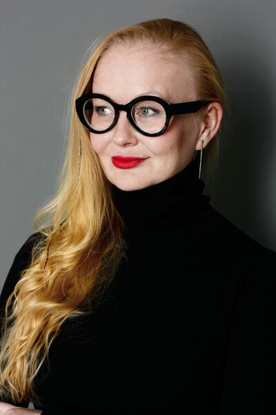  ,   Sofya, 39 ,   c , 