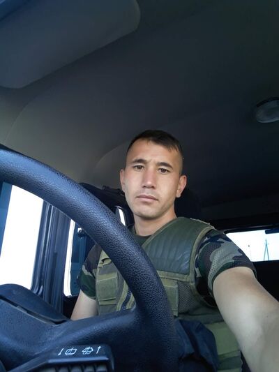  ,   Ruslan, 33 ,   ,   , c , 