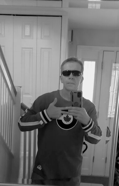  ,   Mikki, 46 ,   ,   