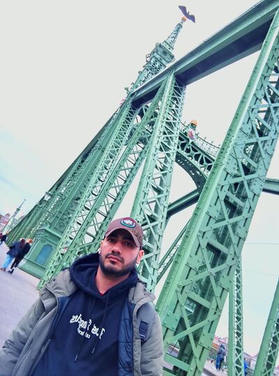  ,   Kevin, 34 ,   ,   