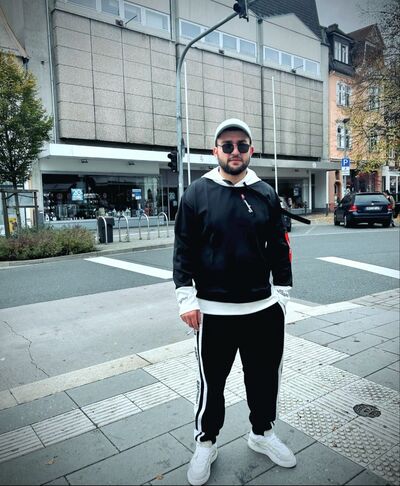  Bad Hersfeld,   Juba, 25 ,   ,   