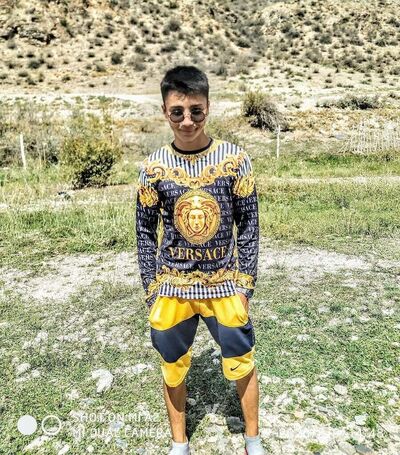  ,   Logan, 25 ,   ,   , c , 