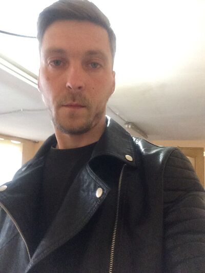  ,   Alex, 35 ,     , c , 