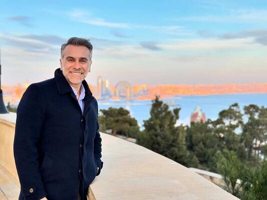  Abbots Langley,   Logan paul, 60 ,   c 