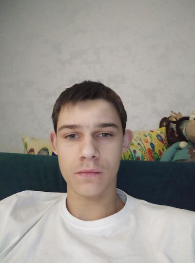  ,   Maksim, 23 ,   ,   , c , 
