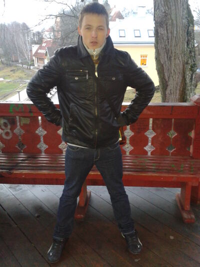  ,   Viktors, 32 ,   ,   , c 