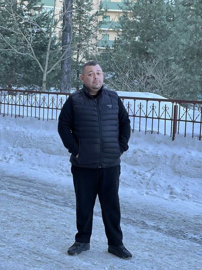  ,   Emil, 39 ,   ,   