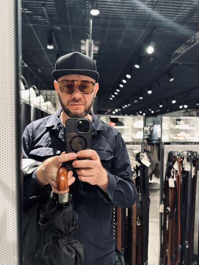  Studio City,   Pavel, 41 ,   ,   , 