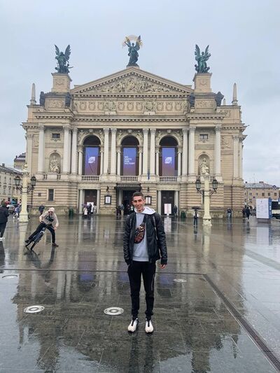  ,   Valik, 23 ,   