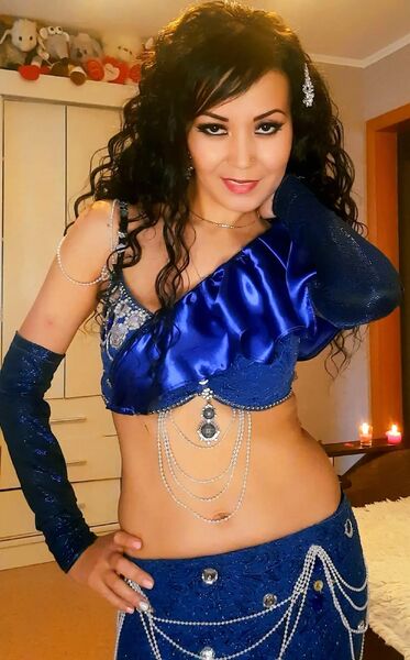  ,   Liana, 34 ,   ,   , c 