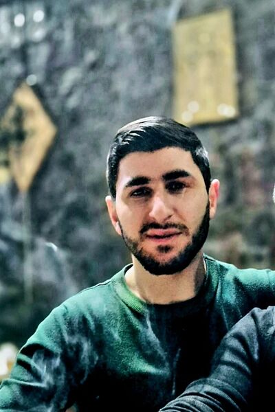  ,   Erik, 24 ,   ,   