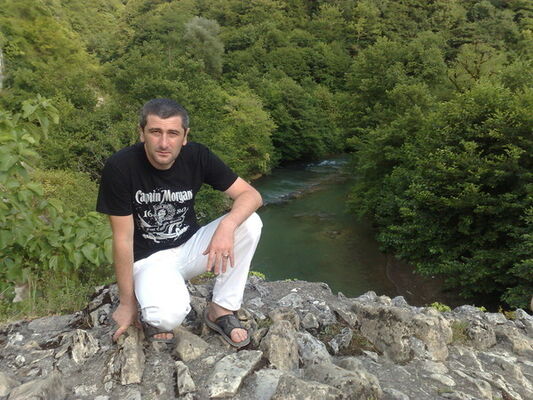  ,   David, 46 ,   ,   , c 
