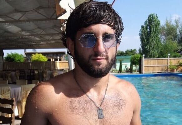  ,   Gevorg, 25 ,   ,   