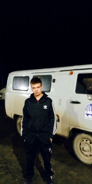  ,   Viktor, 25 ,     , c , 