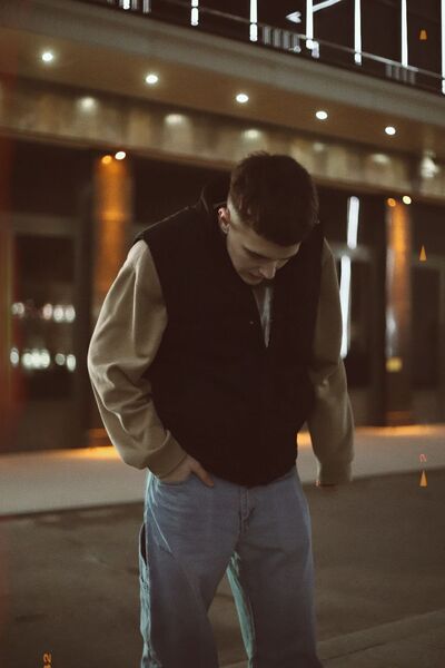  --,   , 19 ,   ,   