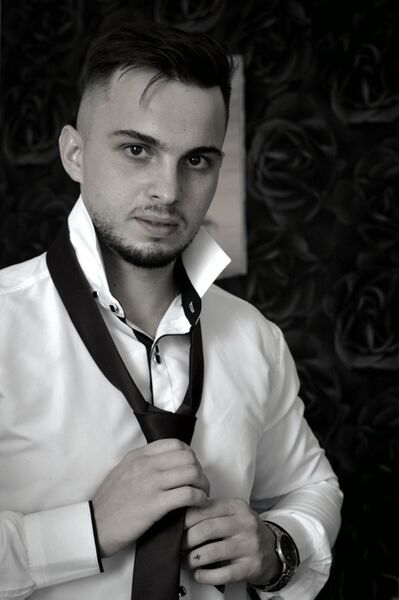   ,   Alex, 27 ,     , c , 