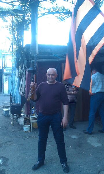  ,   Mihail, 48 ,   