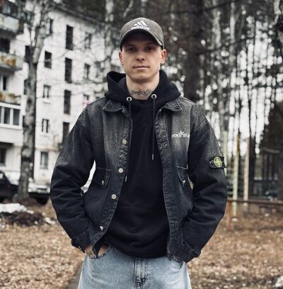  ,   Aleksej, 24 ,   ,   