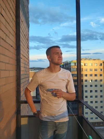  -,   Ali, 23 ,   