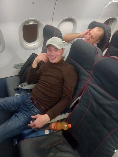  ,   Viktor, 38 ,     , c 