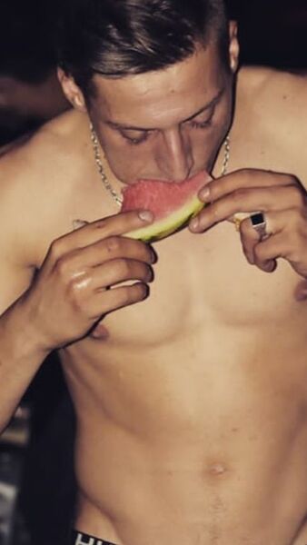  ,   Muro, 29 ,     , c 