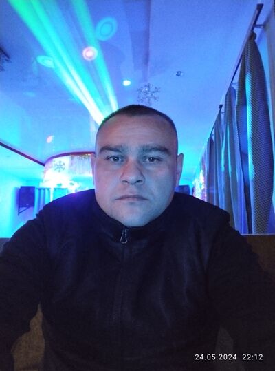  ,   Alexander, 32 ,   ,   , c , 