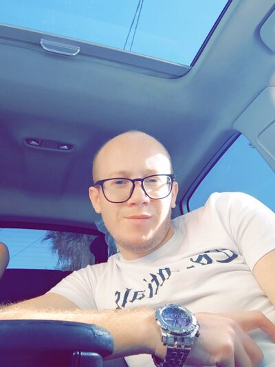  ,   Houssem, 32 ,   ,   