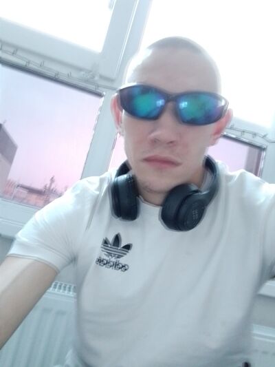  ,   INVESTOR, 28 ,     , c , 