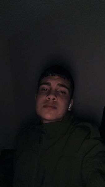  ,   Michael, 19 ,   ,   