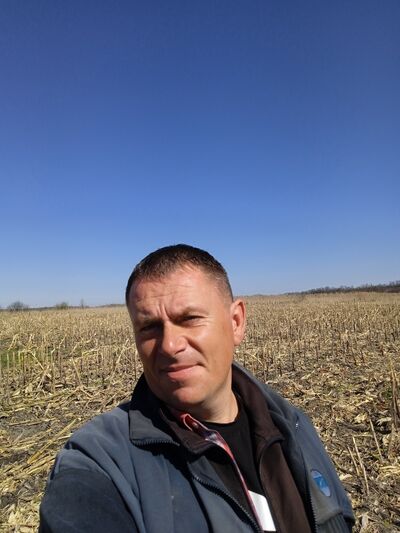  ,   Vitalij, 42 ,   c 