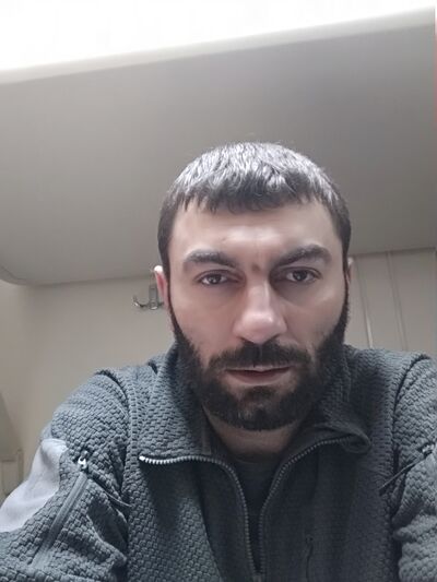  ,   Murad, 44 ,   ,   