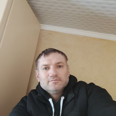  ,   Ruslan, 43 ,   ,   , 
