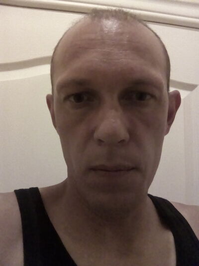  ,   Pavel, 44 ,  