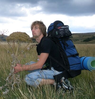  ,   Edvard, 44 ,   ,   , c 