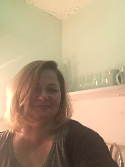  ,   Lisa, 52 ,   ,   , c 