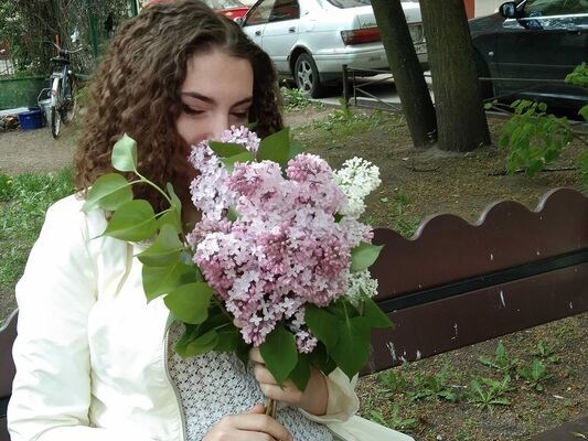  -,   Sasha, 25 ,   ,   