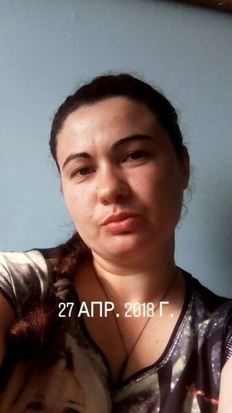  ,   Inga, 34 ,  