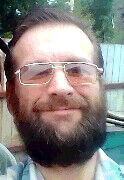  19912872  Serge, 52 ,    