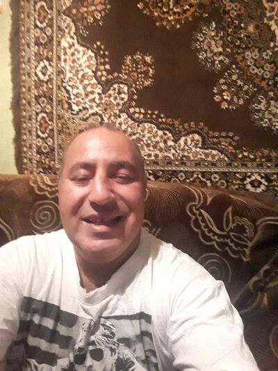  ,   Gagik, 48 ,   ,   , c , 