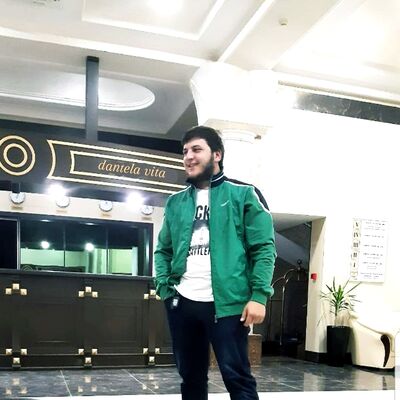  ,   Chech, 29 ,   ,   