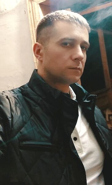  ,   Denis, 32 ,   ,   