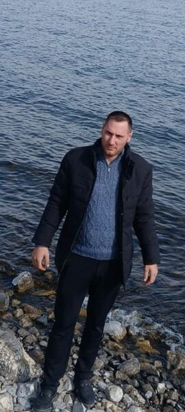  ,   Hovo, 33 ,   ,   