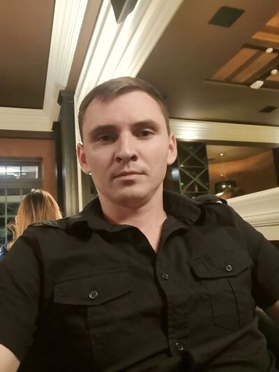  ,   Den, 34 ,   ,   