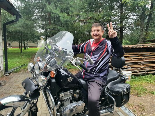  ,   Aleksandr, 52 ,   ,   