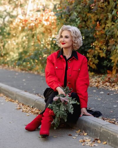  ,   Elena, 46 ,   ,   , c , 